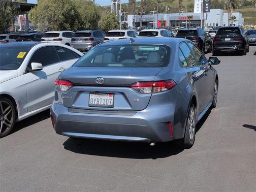 2022 Toyota Corolla LE