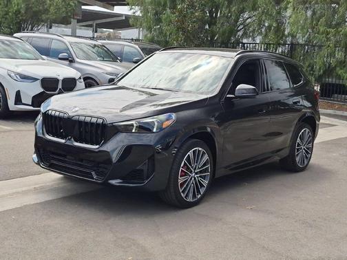 Black Sapphire Metallic 2026 BMW X1 xDrive28i