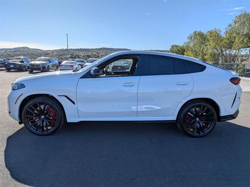 2026 BMW X6 M60i
