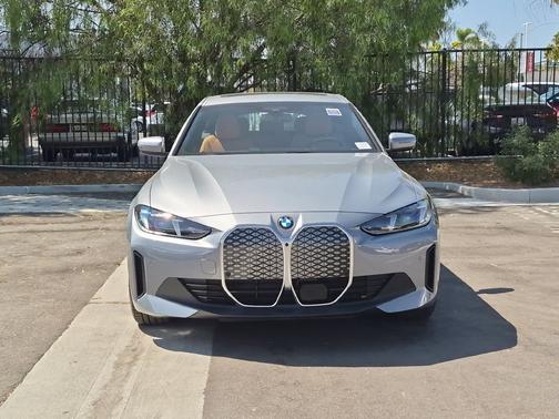 Skyscraper Grey Metallic 2026 BMW i4 Gran Coupe xDrive40