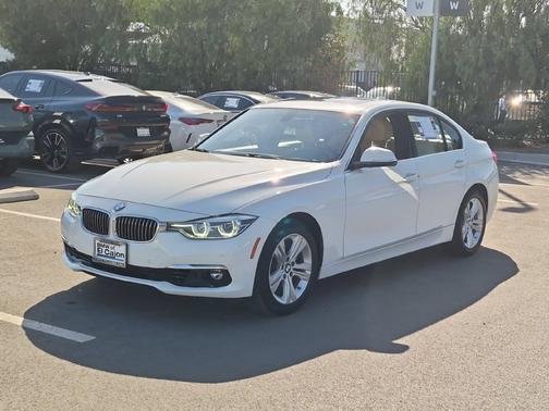 Alpine White 2016 BMW 328 i xDrive