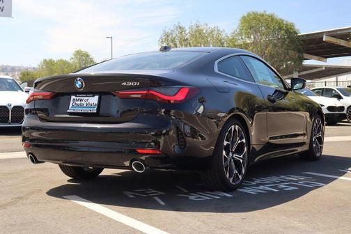 Black Sapphire Metallic 2026 BMW 430 i