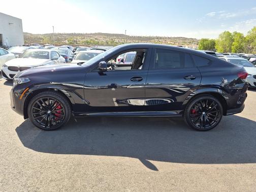 Carbon Black Metallic 2027 BMW X6 xDrive40i