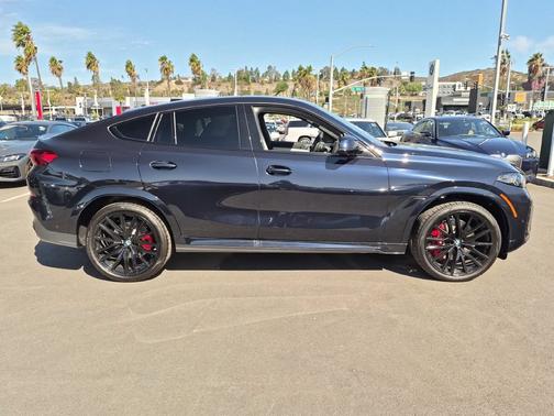 Carbon Black Metallic 2027 BMW X6 xDrive40i