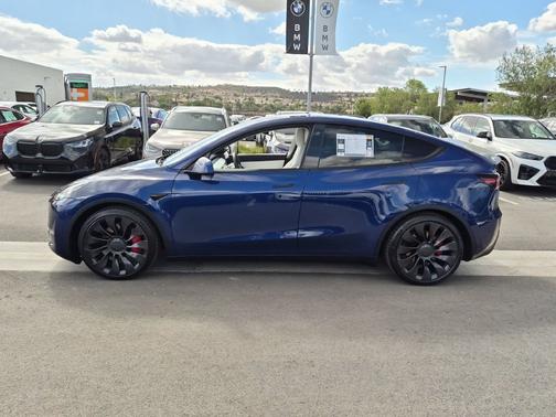 Deep Blue Metallic 2022 Tesla Model Y Performance