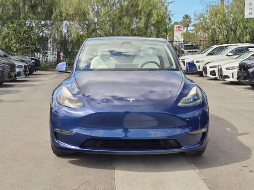 Deep Blue Metallic 2022 Tesla Model Y Performance