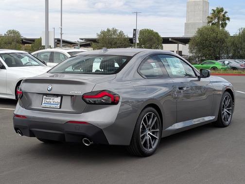 Skyscraper Grey Metallic 2026 BMW 230 i