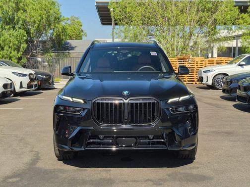 Black Sapphire Metallic 2027 BMW X7 xDrive40i