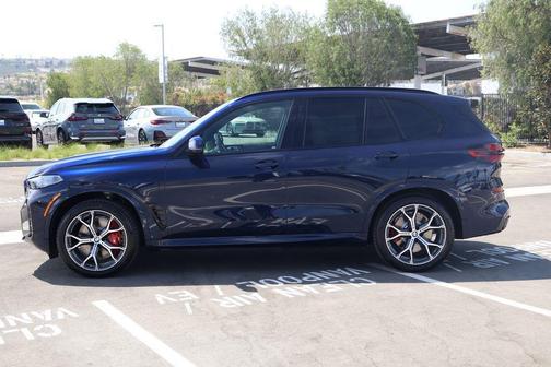 Tanzanite Blue II Metallic 2026 BMW X5 PHEV xDrive50e