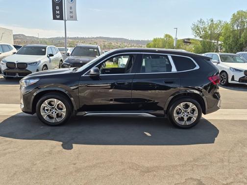 Jet Black 2027 BMW X1 xDrive28i