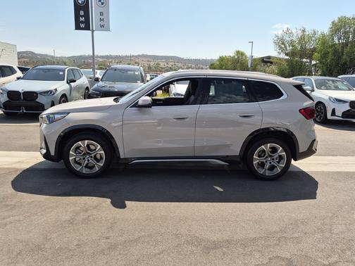 Dune Grey Metallic 2026 BMW X1 xDrive28i