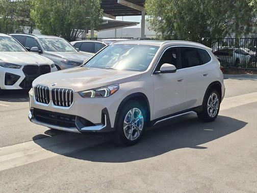 Dune Grey Metallic 2026 BMW X1 xDrive28i