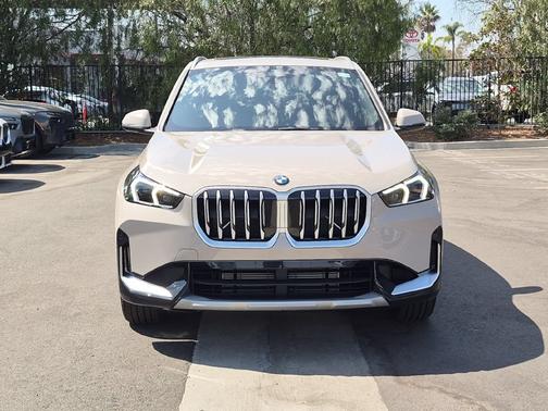 Dune Grey Metallic 2026 BMW X1 xDrive28i