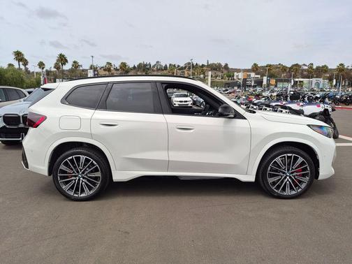 Alpine White 2026 BMW X1 xDrive28i