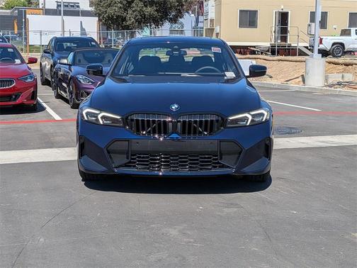 2025 BMW 330 i