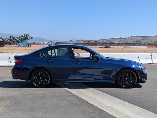 2025 BMW 330 i