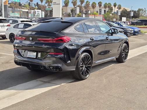 Black Sapphire Metallic 2027 BMW X6 M60i