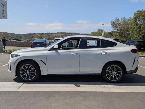 Alpine White 2026 BMW X6 xDrive40i