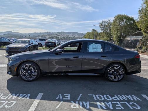 2026 BMW 530 i xDrive