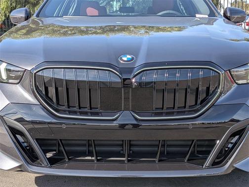 2026 BMW 530 i xDrive