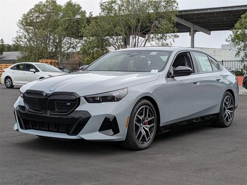 2025 BMW i5 M60