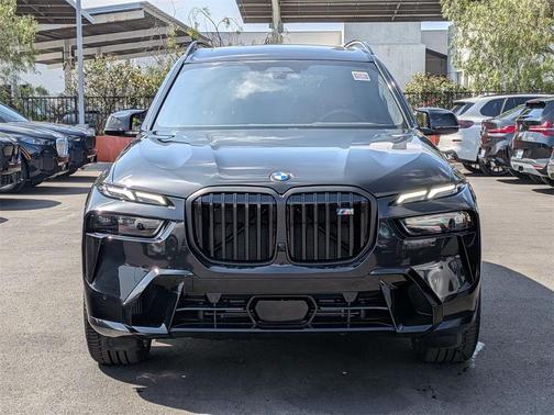 2026 BMW X7 M60i