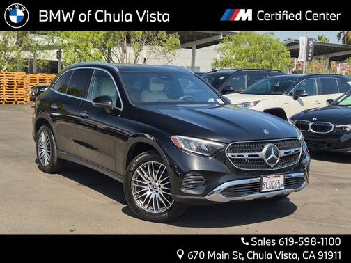 Obsidian Black Metallic 2024 Mercedes-Benz GLC 300 Base 4MATIC