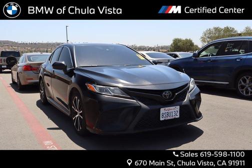 Midnight Black Metallic 2020 Toyota Camry SE