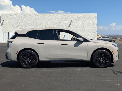 2026 BMW iX xDrive60