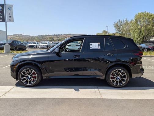 Black Sapphire Metallic 2024 BMW X5 sDrive40i