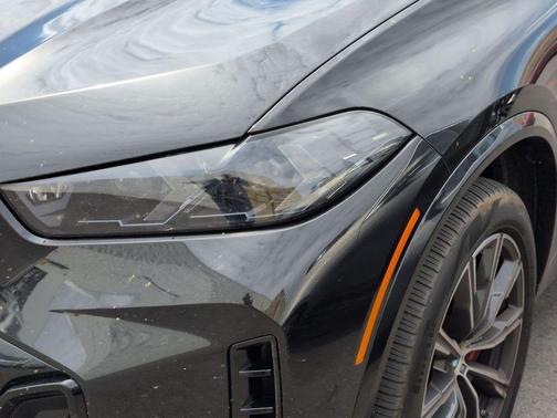 Black Sapphire Metallic 2024 BMW X5 sDrive40i