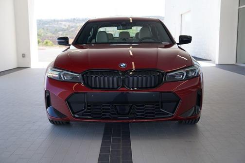 2025 BMW 330 i