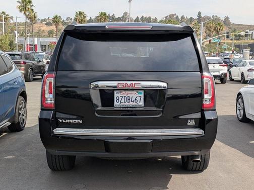 Onyx Black 2018 GMC Yukon Denali