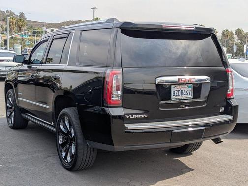 Onyx Black 2018 GMC Yukon Denali