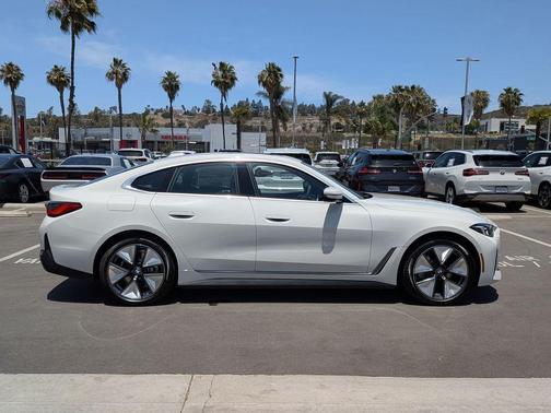 Alpine White 2026 BMW i4 Gran Coupe eDrive40