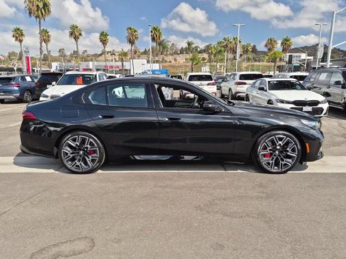 Black Sapphire Metallic 2027 BMW i5 eDrive40