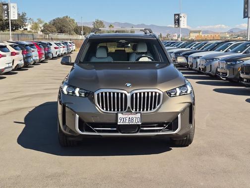 Green Metallic 2026 BMW X5 sDrive40i