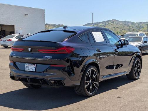 2024 BMW X6 M60i