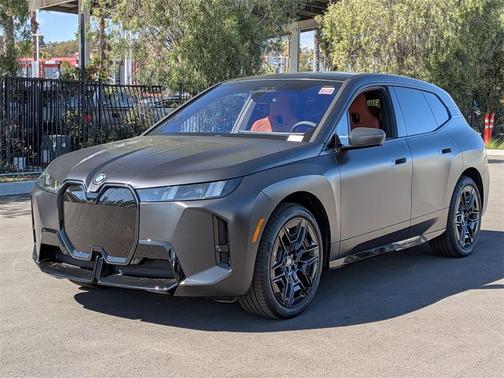 2026 BMW iX xDrive60