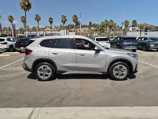 Space Silver Metallic 2026 BMW X1 xDrive28i
