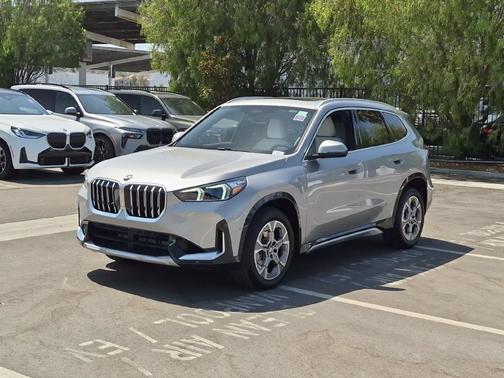 Space Silver Metallic 2026 BMW X1 xDrive28i