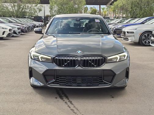 Dravit Grey Metallic 2026 BMW 330 i