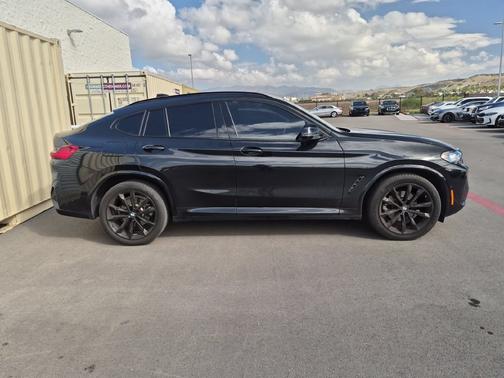 Black Sapphire Metallic 2025 BMW X4 xDrive30i