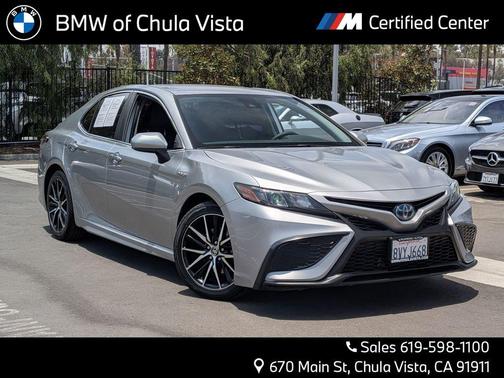 Celestial Silver Metallic 2021 Toyota Camry Hybrid SE
