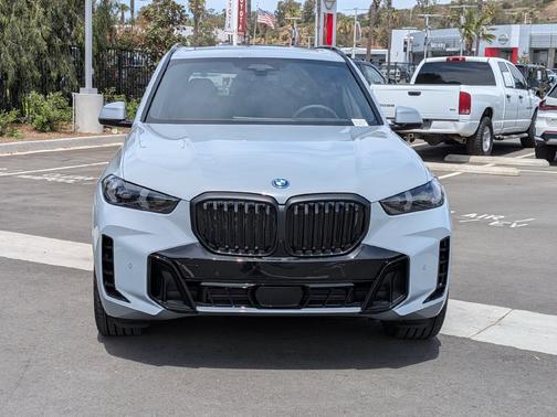 Brooklyn Grey Metallic 2026 BMW X5 xDrive50e