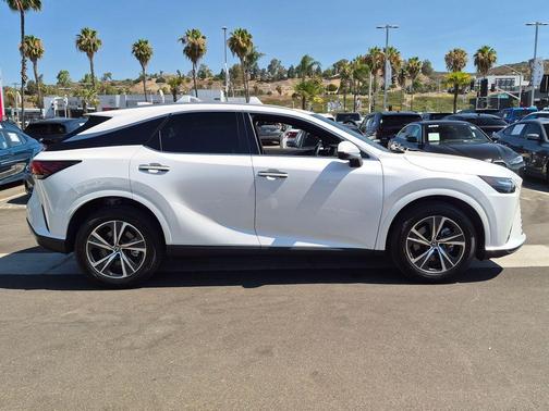 White Pearl 2023 Lexus RX 350 350