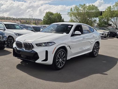 Alpine White 2027 BMW X6 xDrive40i
