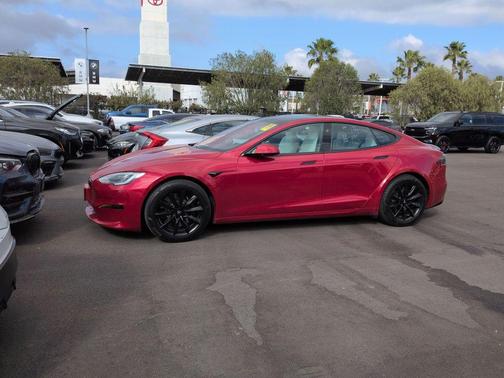 2022 Tesla Model S Base