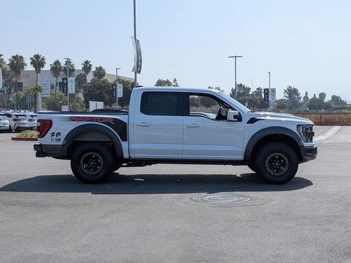 Oxford White 2023 Ford F-150 Raptor