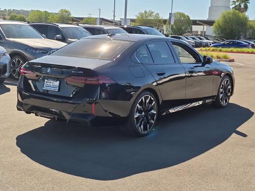 Black Sapphire Metallic 2027 BMW i5 eDrive40